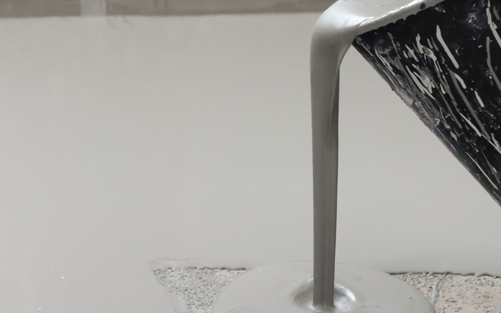 فرق فوق روان کننده بتن و روان کننده بتن 