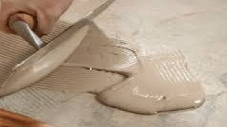 چسب سرامیک پودری برای نصب انواع سرامیک و کاشی با چسبندگی و انعطاف پذیری بالا